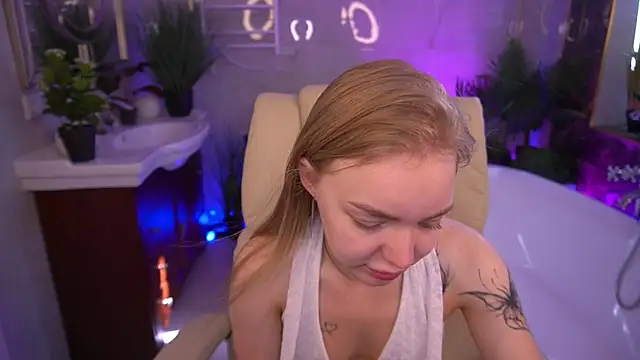 EmilySunshineS online show from June 14, 2026, 6:03 am