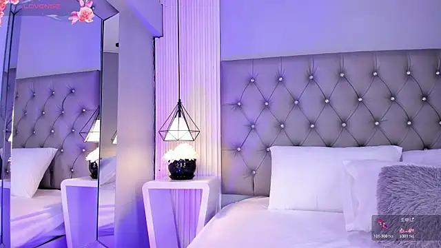 VioletthaRous online show from June 19, 2026, 10:36 pm