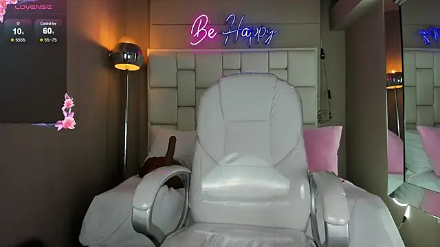 VioletthaRous online show from October 17, 2025, 10:44 pm