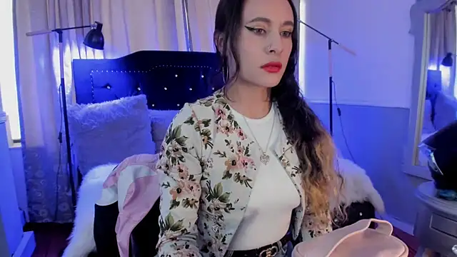 Coral Gibson online show from October 17, 2025, 12:51 pm