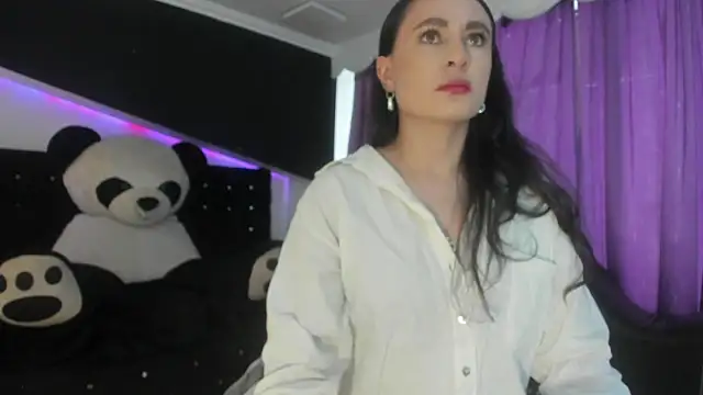 Coral Gibson online show from June 6, 2026, 2:11 pm