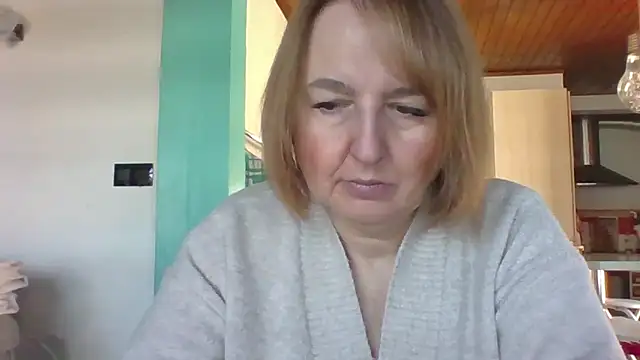 Snapshot of Sandcoq chatting on March 2, 2026, 9:27 am Sandcoq online show from March 2, 2026, 9:27 am