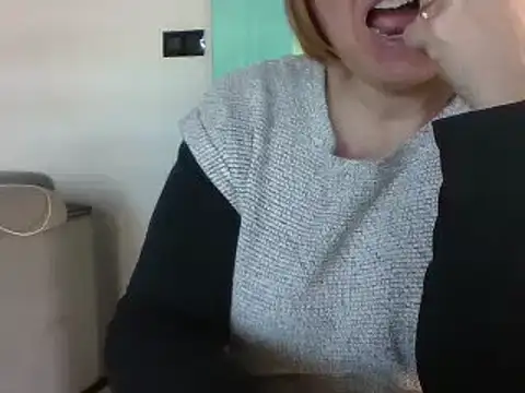 Sandcoq online show from February 4, 2025, 11:49 am