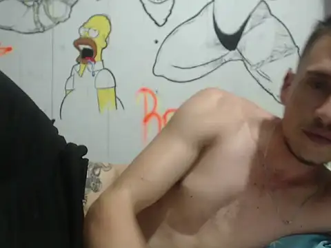 roystonee01 online show from November 5, 2025, 3:20 am