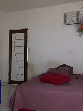 Carolinen online show from November 15, 2025, 3:27 pm