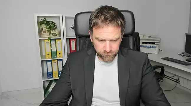 John-E-Dough online show from December 19, 2024, 4:13 am