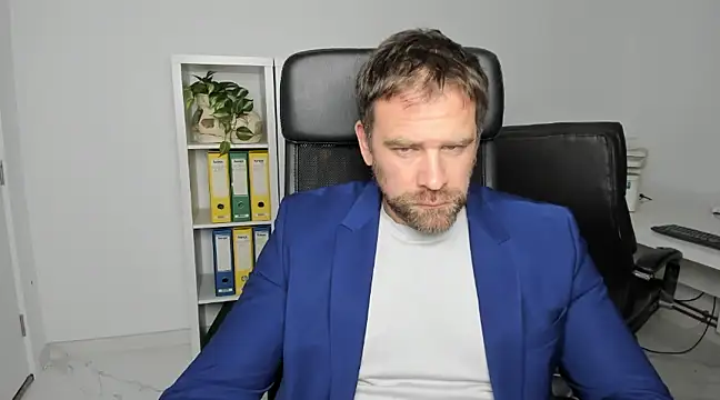 John-E-Dough online show from December 15, 2024, 5:23 am