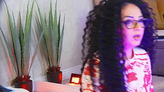 anissia teaser online show from November 28, 2025, 5:29 am