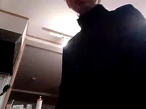 53kkkkkk online show from March 10, 2025, 1:32 pm