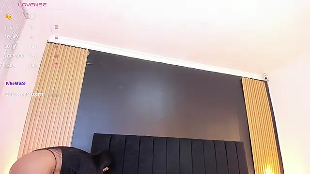 sweetsofia18 online show from March 18, 2025, 10:48 pm