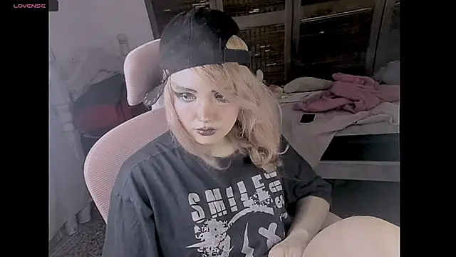 madokapruriens online show from September 20, 2025, 8:30 am