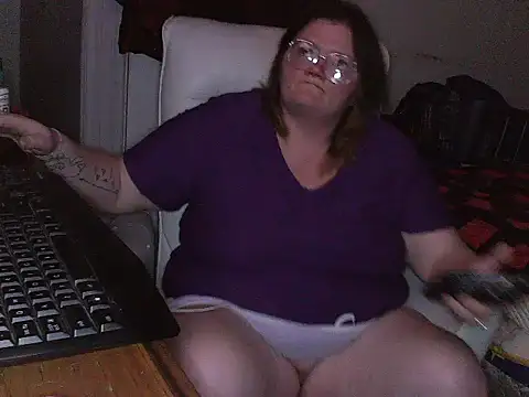 wild hot mess online show from February 16, 2025, 12:30 am