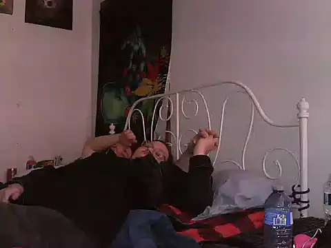 wild hot mess online show from February 2, 2025, 3:43 am