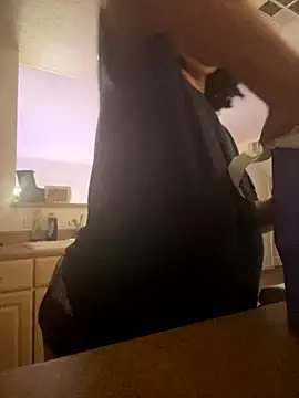 AlyssiaAmoreXO online show from October 20, 2025, 5:02 pm