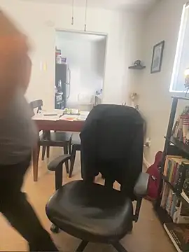 Snapshot of PEGATIVET chatting on December 19, 2025, 8:11 pm PEGATIVET online show from December 19, 2025, 8:11 pm