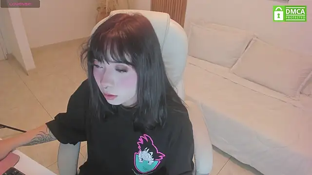 noahdarkdoll  online show from January 26, 2025, 9:08 am