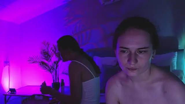 L1ittle kitty  online show from July 1, 2026, 5:19 am