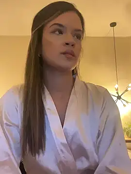 Snapshot of Alisha-Bond chatting on March 20, 2025, 11:02 pm Alisha-Bond online show from March 20, 2025, 11:02 pm