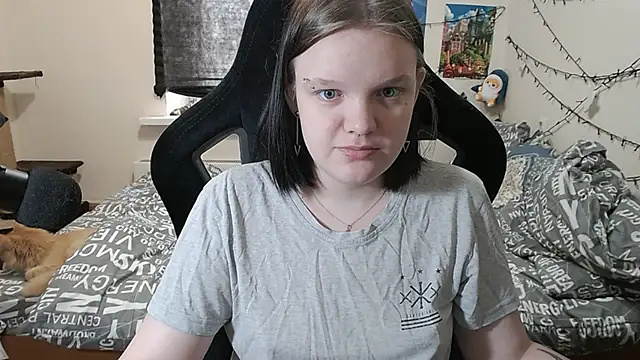 DivaMarisa online show from March 12, 2025, 8:19 am