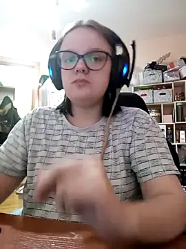 DivaMarisa online show from March 22, 2025, 3:09 am