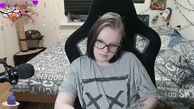 DivaMarisa online show from March 6, 2025, 12:19 pm