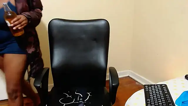 sexy boobs97 online show from February 25, 2026, 12:11 am