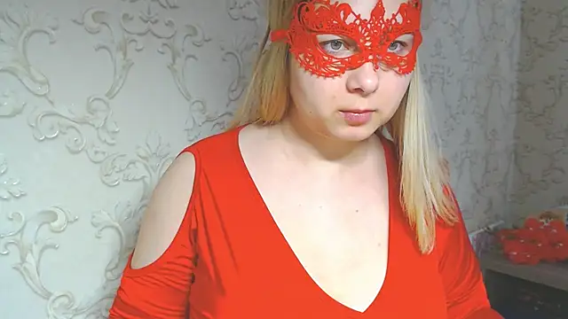 DolphinDreams online show from July 17, 2026, 6:21 am