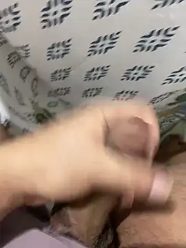 Snapshot of Fenix1002 chatting on October 16, 2025, 3:37 am Fenix1002 online show from October 16, 2025, 3:37 am