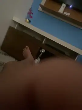 Snapshot of Fenix1002 chatting on November 16, 2025, 10:53 am Fenix1002 online show from November 16, 2025, 10:53 am