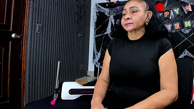 cloee-rabbyt online show from November 4, 2025, 11:25 am