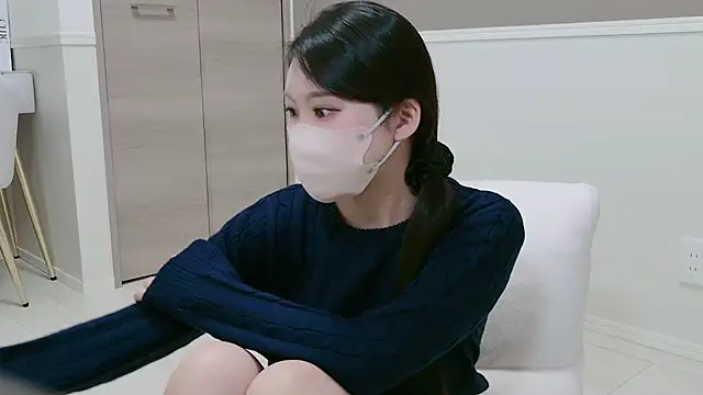 yuki room online show from April 2, 2026, 1:18 pm