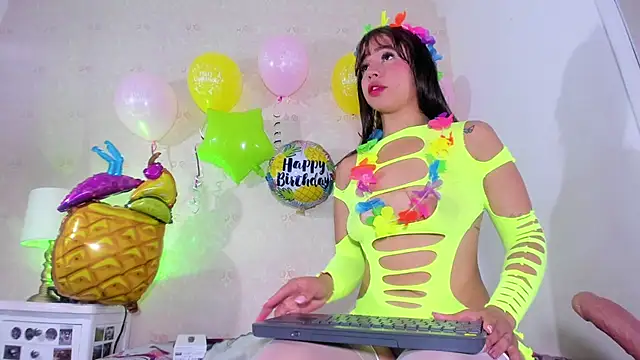 AMAIAA LOVE online show from March 12, 2026, 1:04 pm