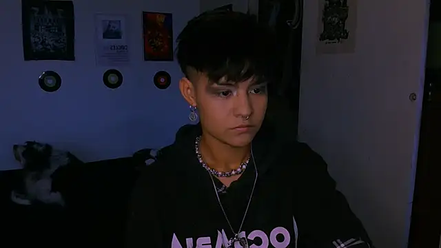 alex one888 online show from December 17, 2025, 9:20 pm