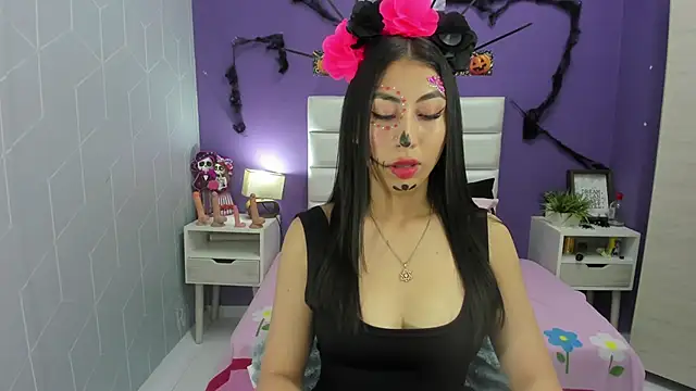 Sophia abad7 online show from October 31, 2025, 2:46 pm