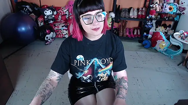 MissMiia2 online show from October 29, 2025, 3:11 pm