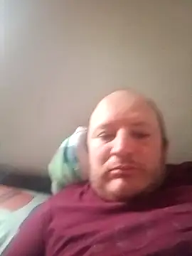 Snapshot of gato- chatting on March 15, 2025, 10:11 pm gato- online show from March 15, 2025, 10:11 pm