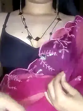 Indianhyna online show from February 14, 2025, 4:09 pm