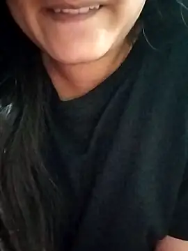 Indianhyna online show from February 4, 2026, 1:00 am