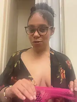 Princess Desirae online show from April 11, 2026, 3:47 am