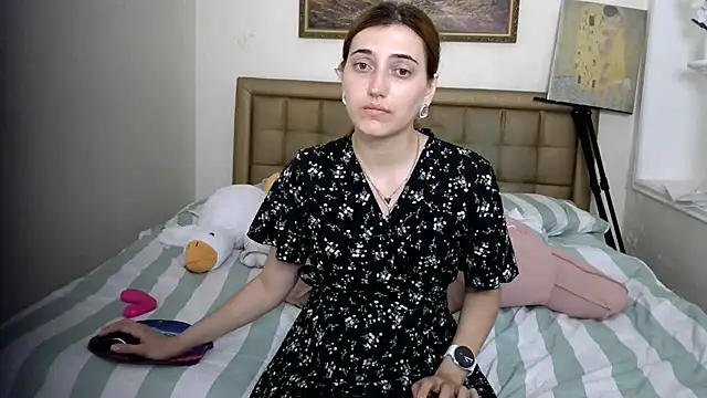 Snapshot of Iren chatting on June 25, 2026, 9:58 am Iren online show from June 25, 2026, 9:58 am