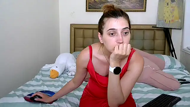 Snapshot of Iren chatting on July 19, 2026, 5:32 pm Iren online show from July 19, 2026, 5:32 pm