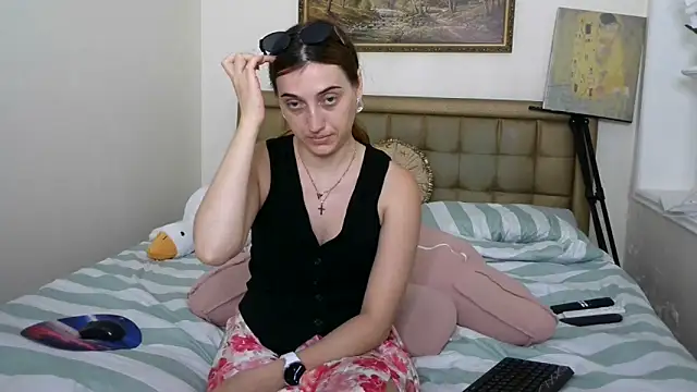 Snapshot of Iren chatting on June 22, 2026, 9:39 am Iren online show from June 22, 2026, 9:39 am