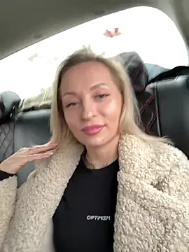 Diamond Bunny  online show from February 27, 2026, 1:22 pm