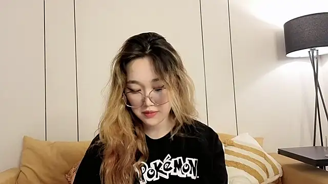 Snapshot of Jennatyan chatting on March 23, 2026, 7:19 am Jennatyan online show from March 23, 2026, 7:19 am