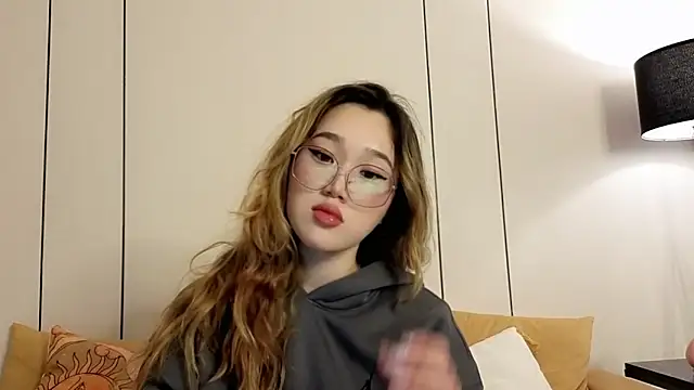 Snapshot of Jennatyan chatting on March 4, 2026, 12:46 pm Jennatyan online show from March 4, 2026, 12:46 pm