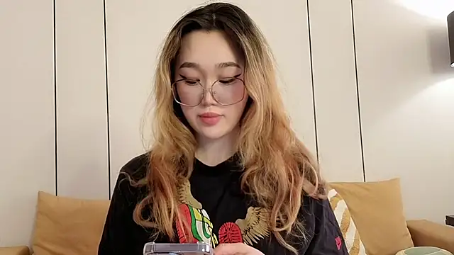 Snapshot of Jennatyan chatting on March 17, 2026, 10:18 am Jennatyan online show from March 17, 2026, 10:18 am