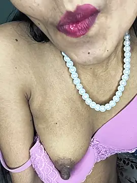 cute simmy0 online show from July 6, 2026, 3:03 pm