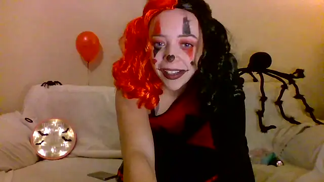 Snapshot of MissTerry69 chatting on October 31, 2025, 11:22 pm MissTerry69 online show from October 31, 2025, 11:22 pm