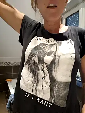 Hexe12346 online show from September 19, 2025, 2:10 pm