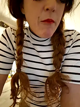 Hexe12346 online show from November 10, 2025, 4:56 pm